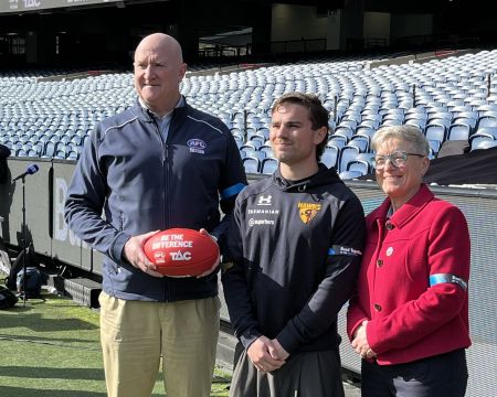 Victorian footballers and netballers unite for road safety