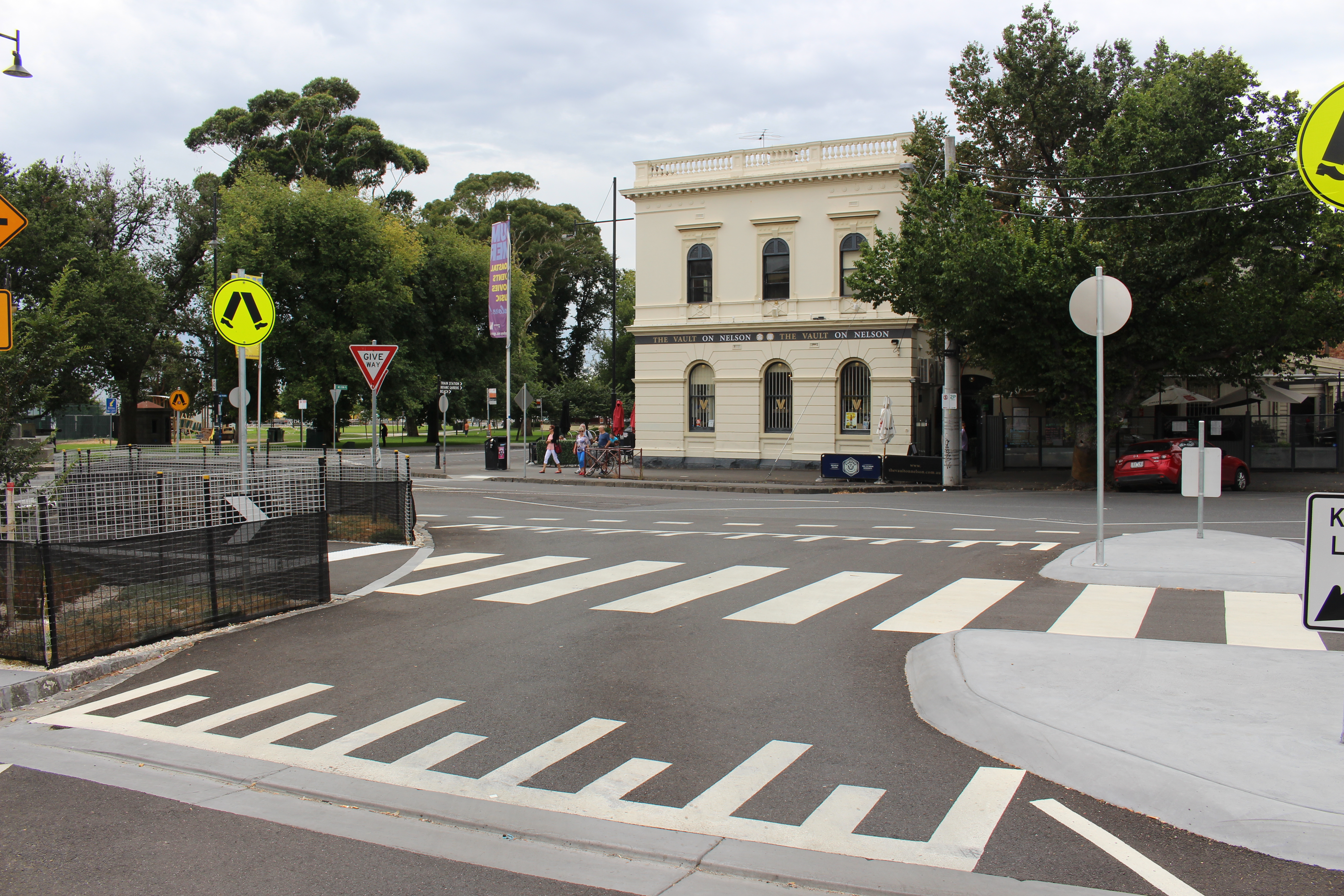 Raised pedestrian crossing